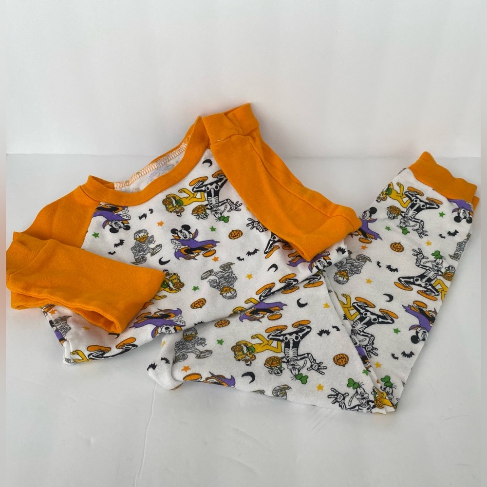 Disney Halloween PJ Set- Size 5T, EUC!